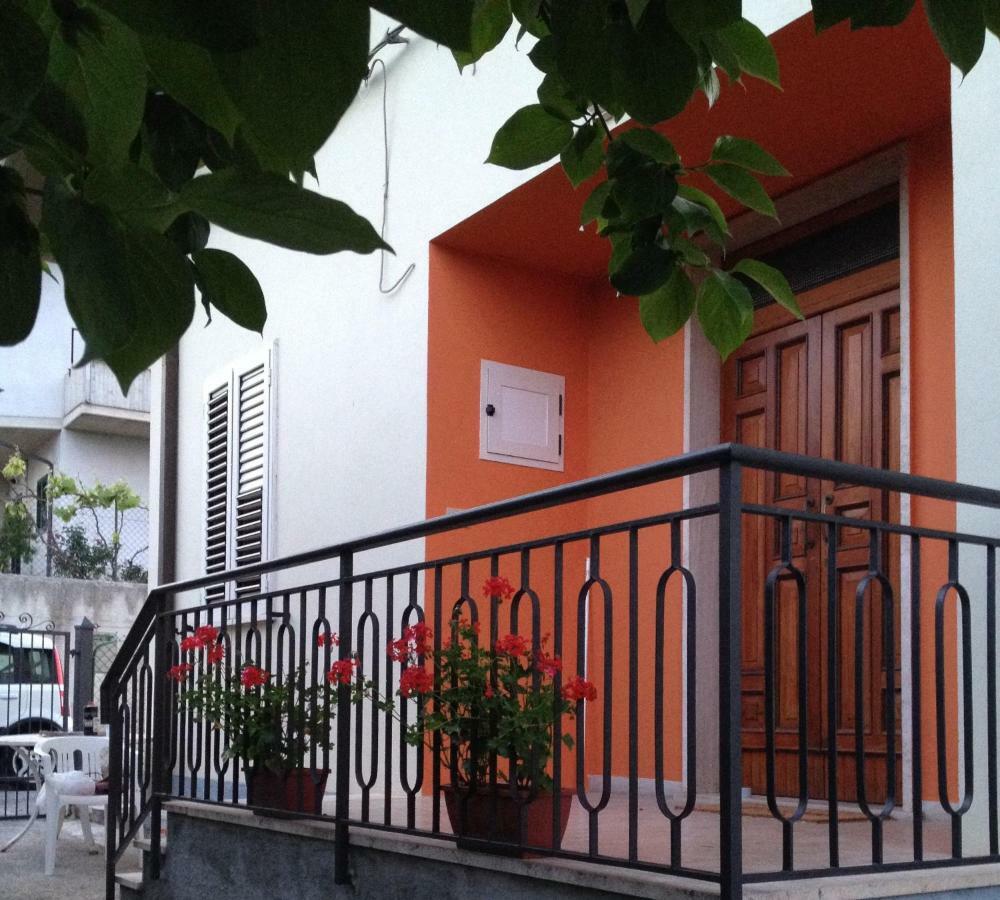 Il Gruccione Bed & Breakfast Sant'Omero Exterior foto