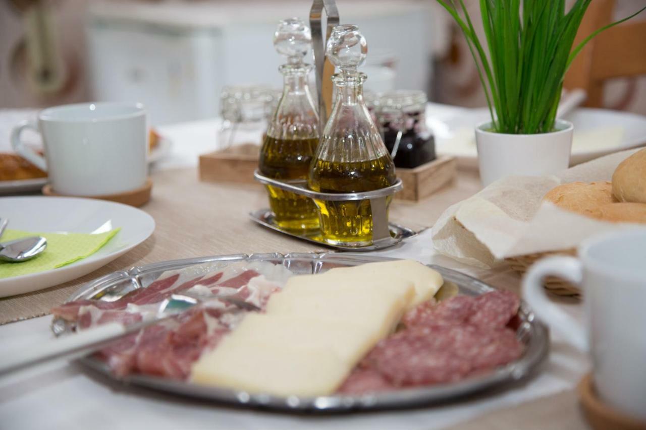Il Gruccione Bed & Breakfast Sant'Omero Exterior foto
